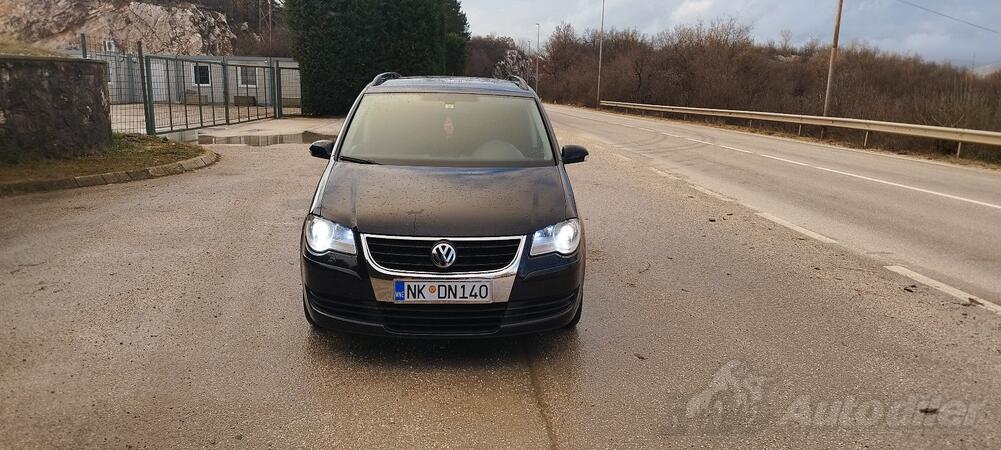 Volkswagen - Touran - 2.0 TDI