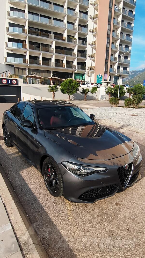 Alfa Romeo - Giulia - 2.0 T