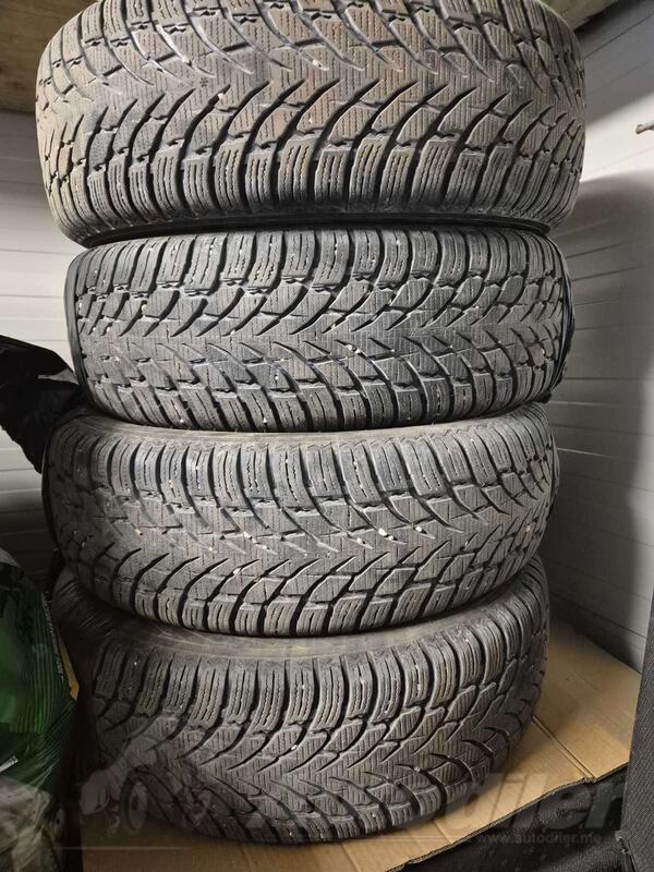 Nokian - 215/70 R 16 SUV - Zimska guma