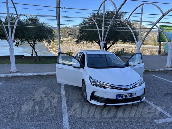 Toyota - Corolla - 1.4D4D 6MT