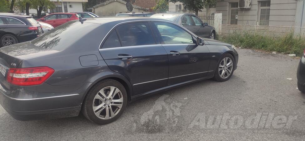 Mercedes Benz - E 220