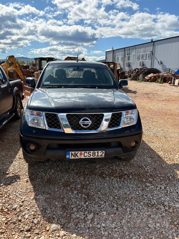 Nissan - Navara - 2.5 DCI