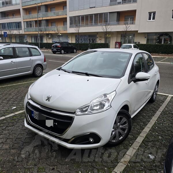 Peugeot - 208 - 1.2