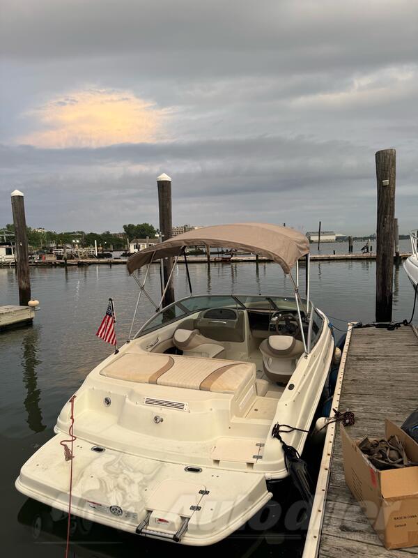 Caravelle - bow rider 20’