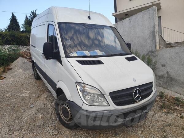 Mercedes Benz - sprinter