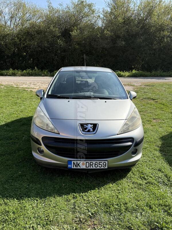 Peugeot - 207 - 1.6 HDI