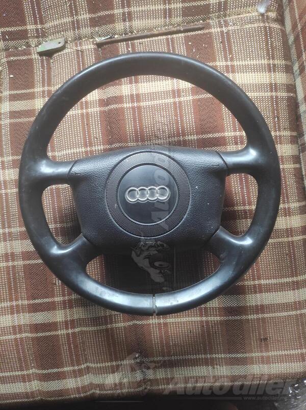 Volan za A4 god. 2001