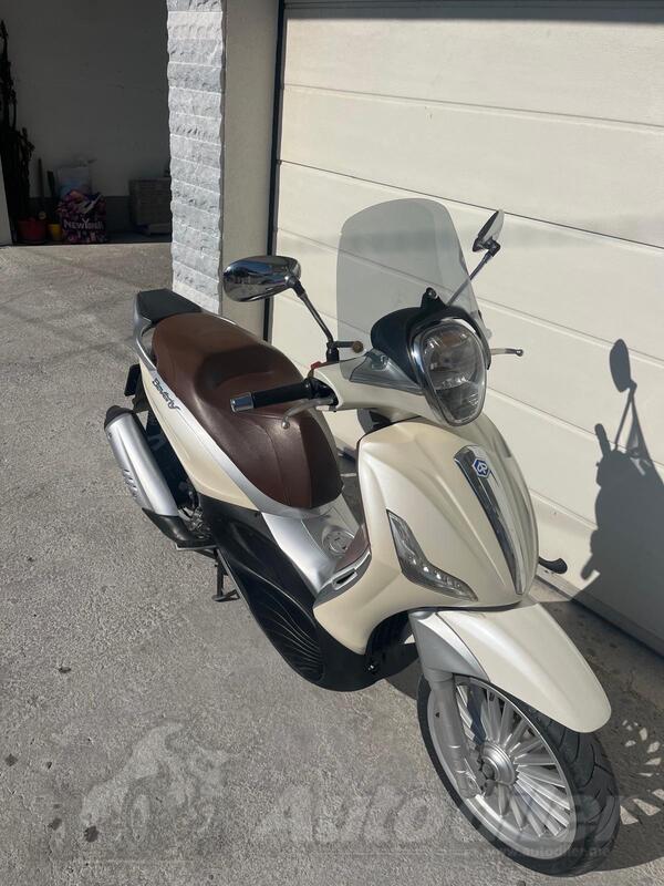 Piaggio - Beverly