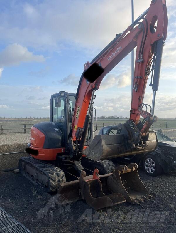 Kubota - U55-4