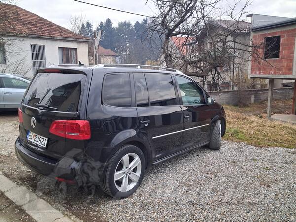 Volkswagen - Touran - 2.0