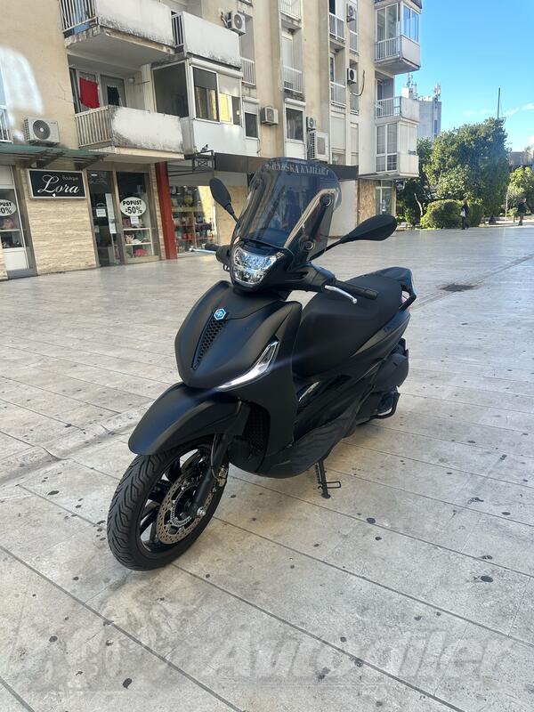 Piaggio - Beverly 300 hpe
