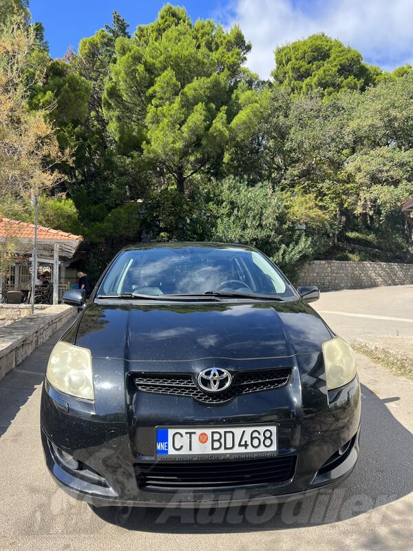 Toyota - Auris - 2.0