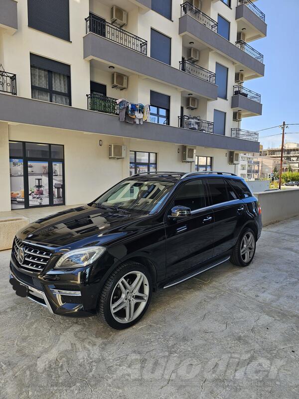 Mercedes Benz - ML 350 -  BLUETEC 4 MATIC AMG