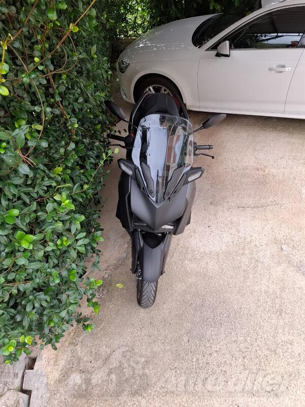 Yamaha - X MAX 300