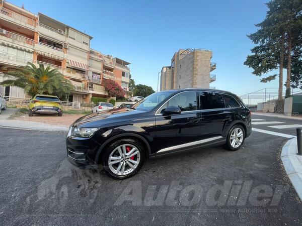 Audi - Q7