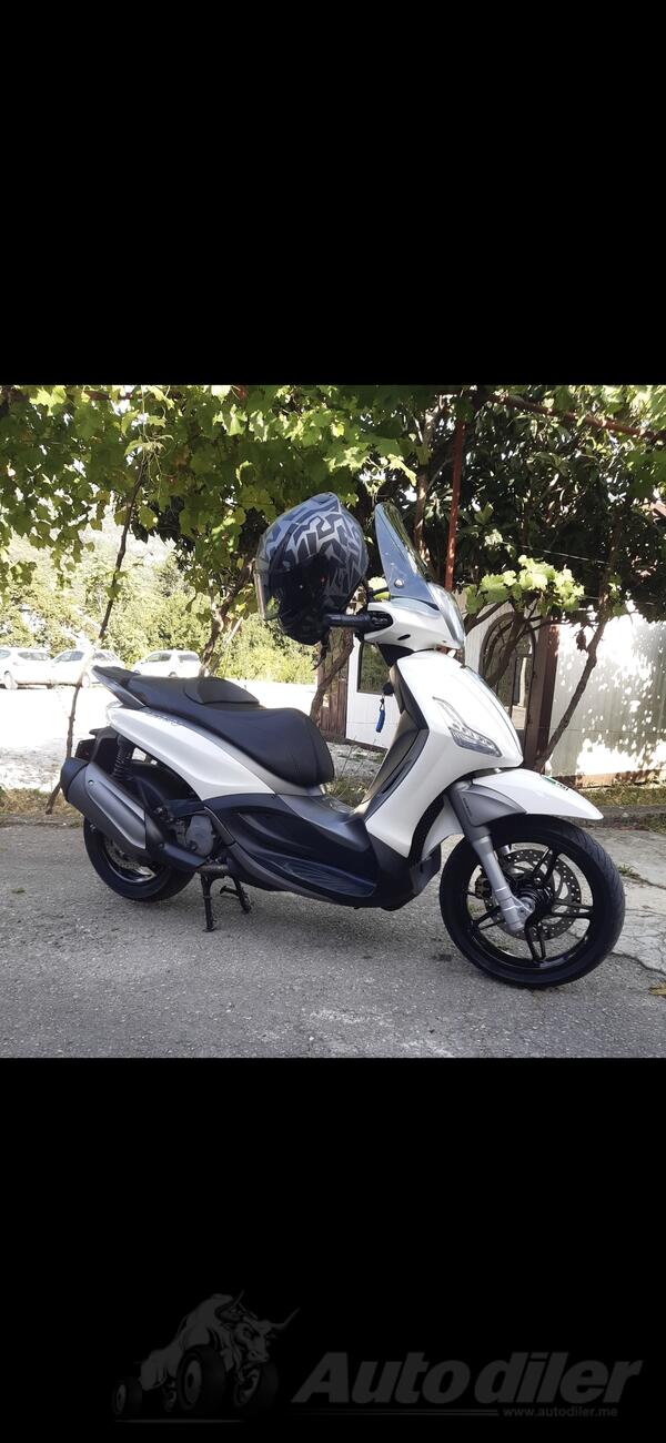 Piaggio - Beverly
