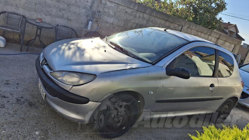 Peugeot - 206 - 1.9 dizel 51 kw