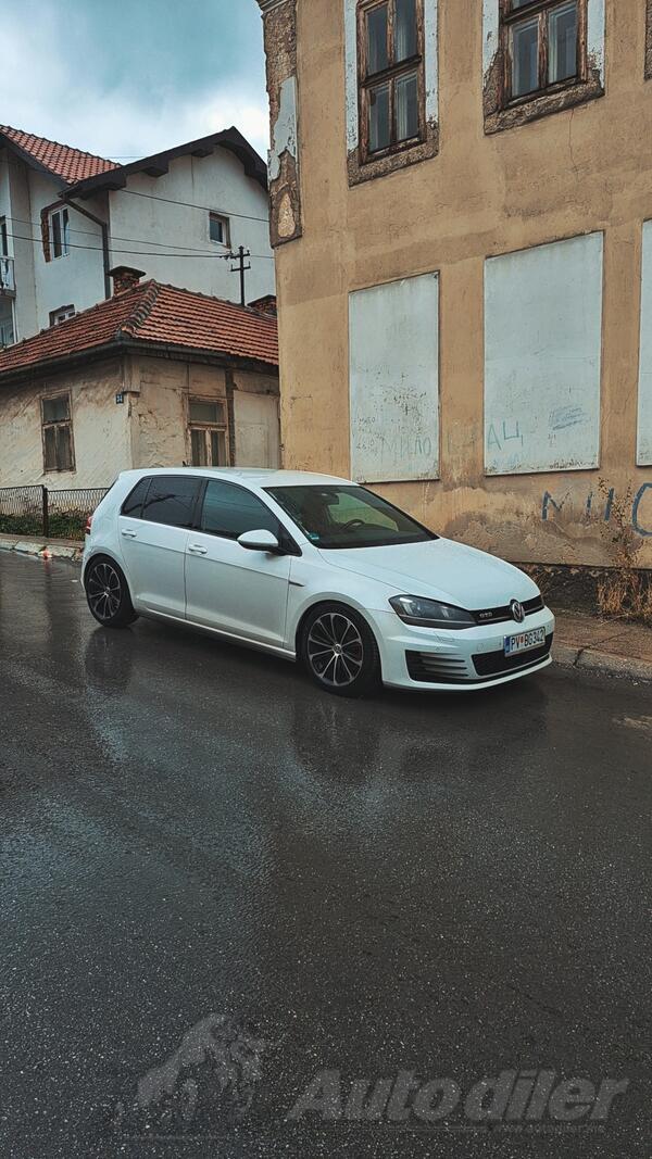 Volkswagen - Golf 7 - 2.0 Gtd