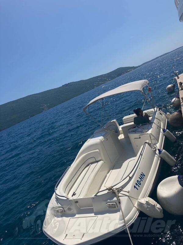 Sea ray - 240 sundeck