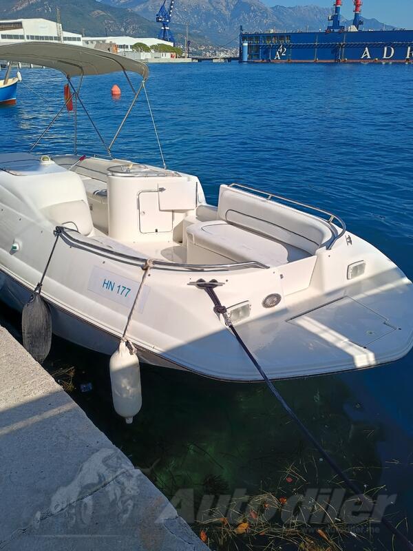 Sea ray - 240 sundeck