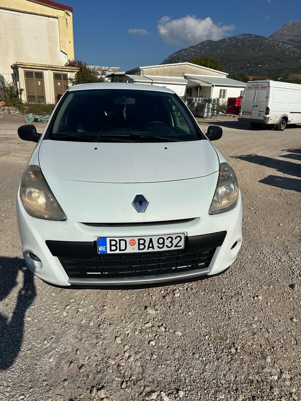 Renault - Clio - 1.5 dci