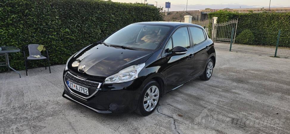Peugeot - 208 - 1.4hdi