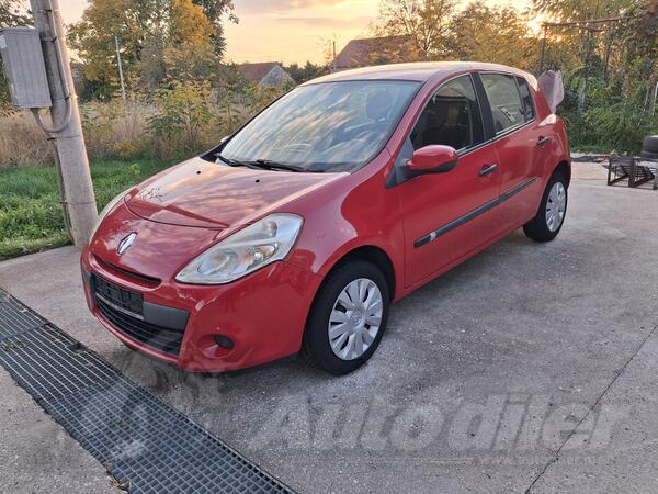 Renault - Clio - 1.5 DCI
