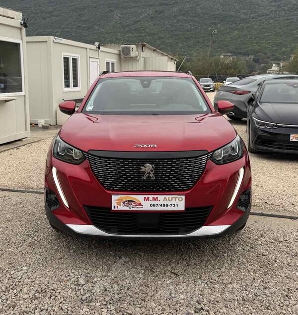Peugeot - 2008 - 1.5 HDI ALLURE AUTOMATIK