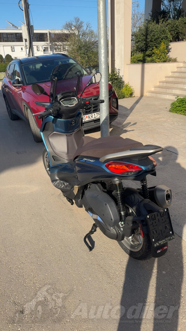 Piaggio - beverly 300