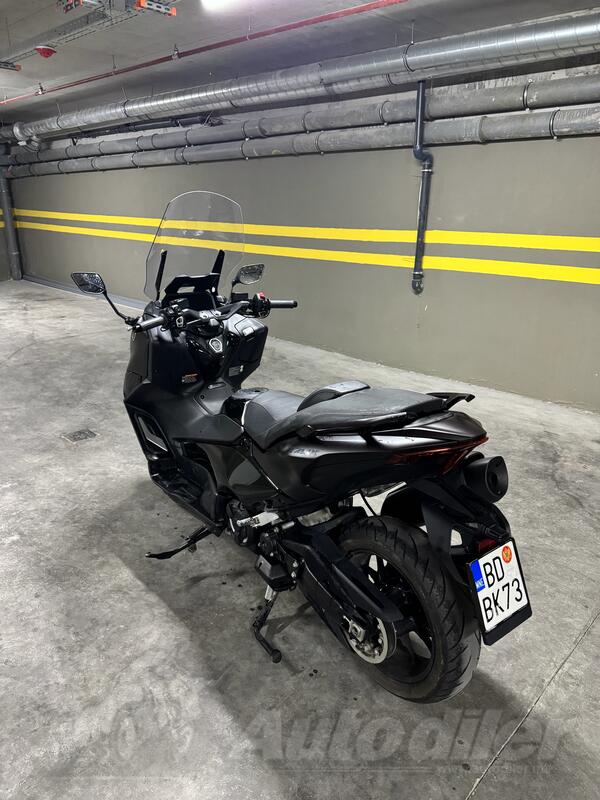 Yamaha - TMAX Tech Max