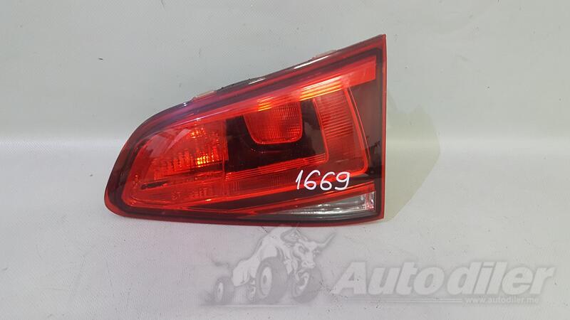 Desno stop svjetlo za Volkswagen - Golf 7    - 2012-2016