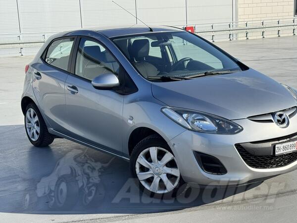 Mazda - 2 - 1,3 Benzin