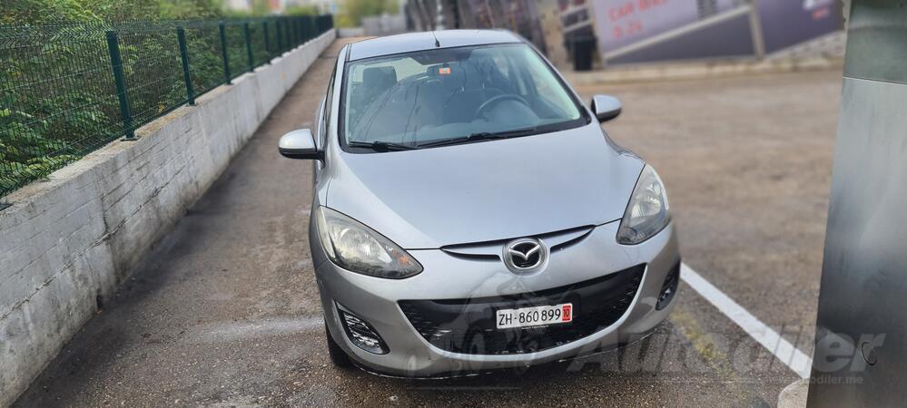Mazda - 2 - 1,3 Benzin