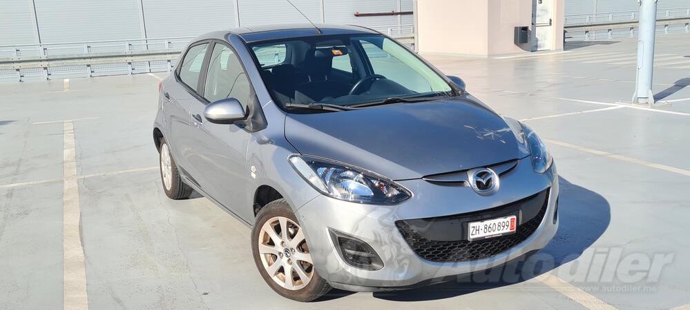 Mazda - 2 - 1,3 Benzin