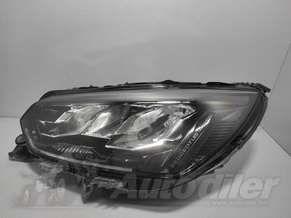 Lijevi far za Peugeot - 208    - 2019-2025