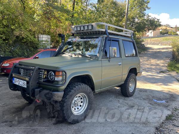 Mitsubishi - Pajero - 2.5