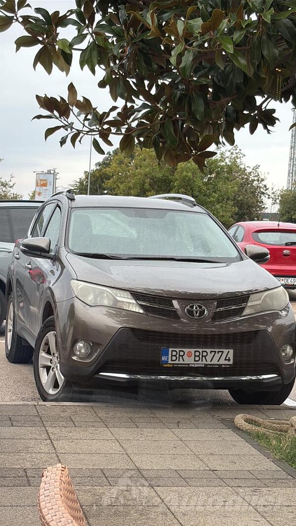 Toyota - RAV 4 - 2.0