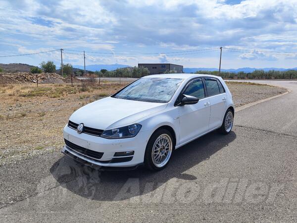 Volkswagen - Golf 7 - 1.2 TSI