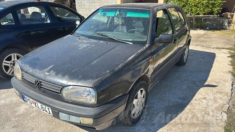 Volkswagen - Golf 3 - 1.8