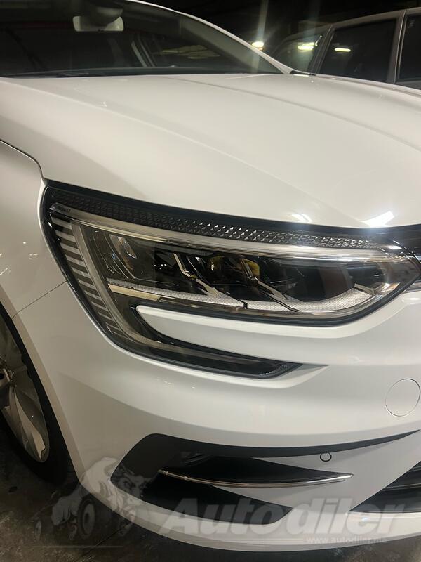 Desni far za Renault - Megane    - 2020-2023