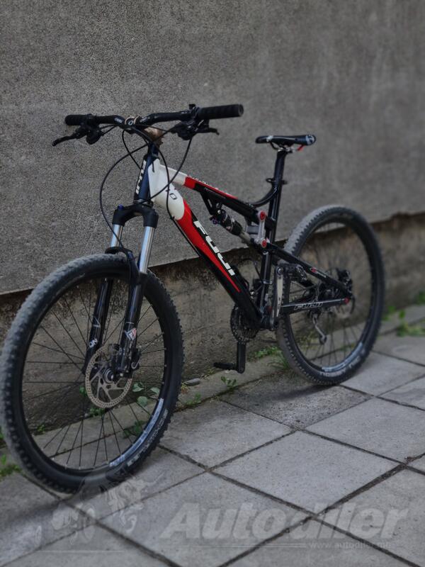 Fuji - 1.0 downhill