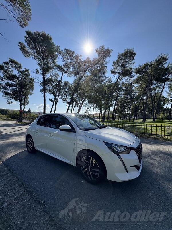 Peugeot - 208 - ALLURE Automatik 1.2 benzin