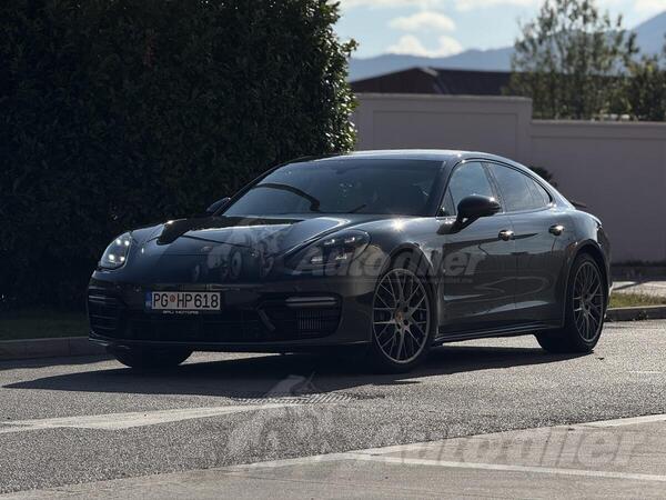 Porsche - Panamera - 4S