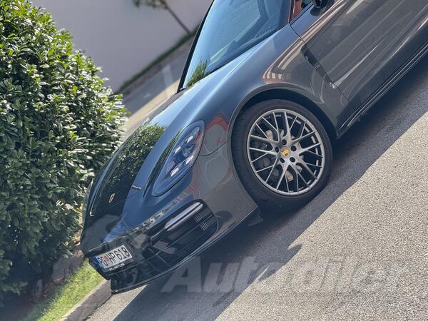 Porsche - Panamera - 4S