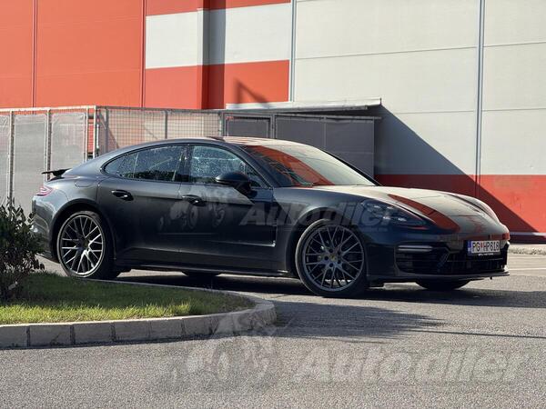 Porsche - Panamera - 4S