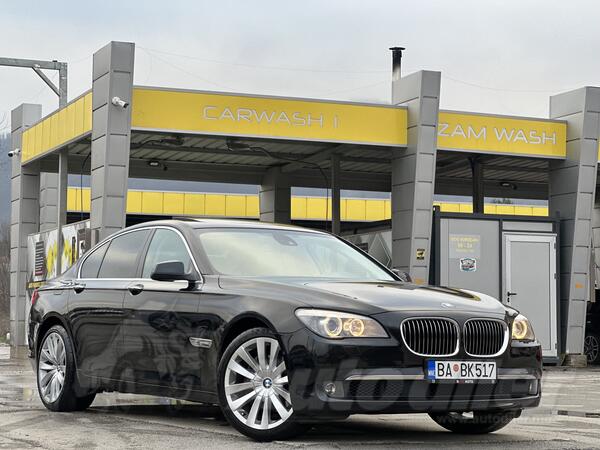 BMW - 740 - INDIVIDUAL