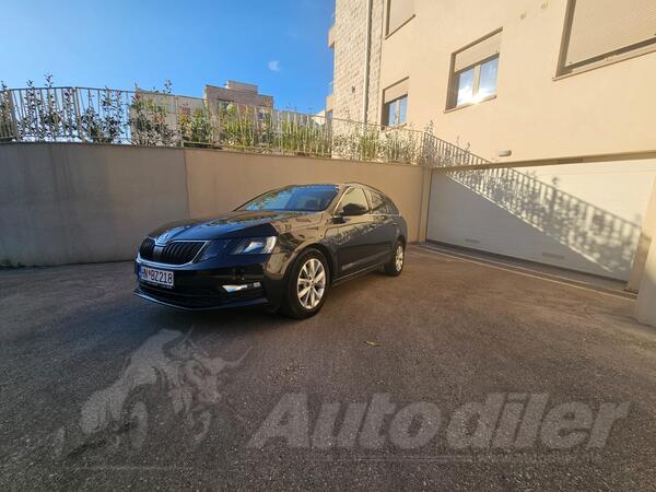 Škoda - Octavia - 1.6