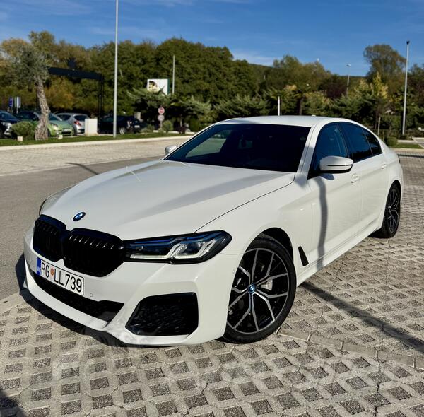 BMW - 520 - 520d XDRIVE