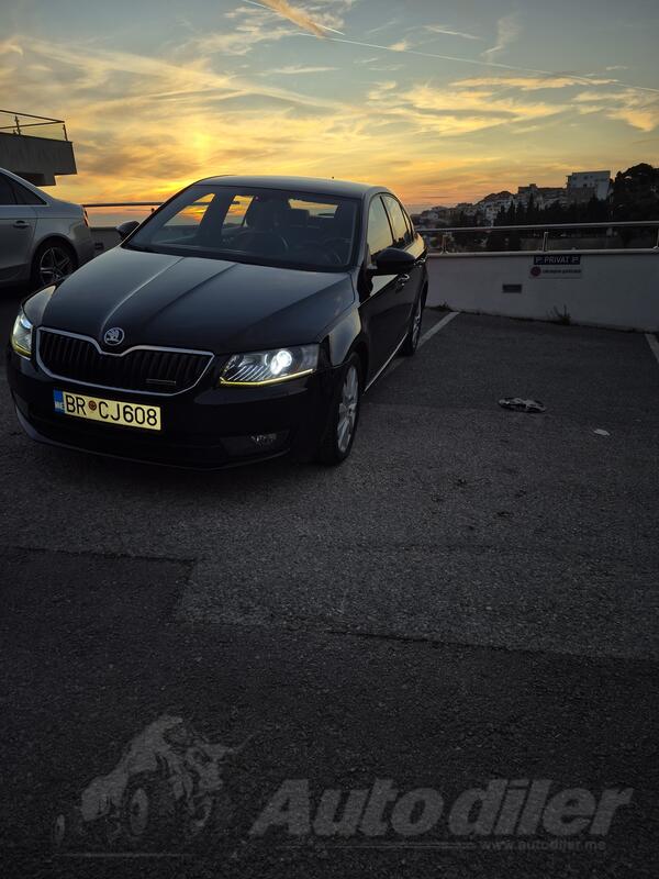 Škoda - Octavia - 1.6