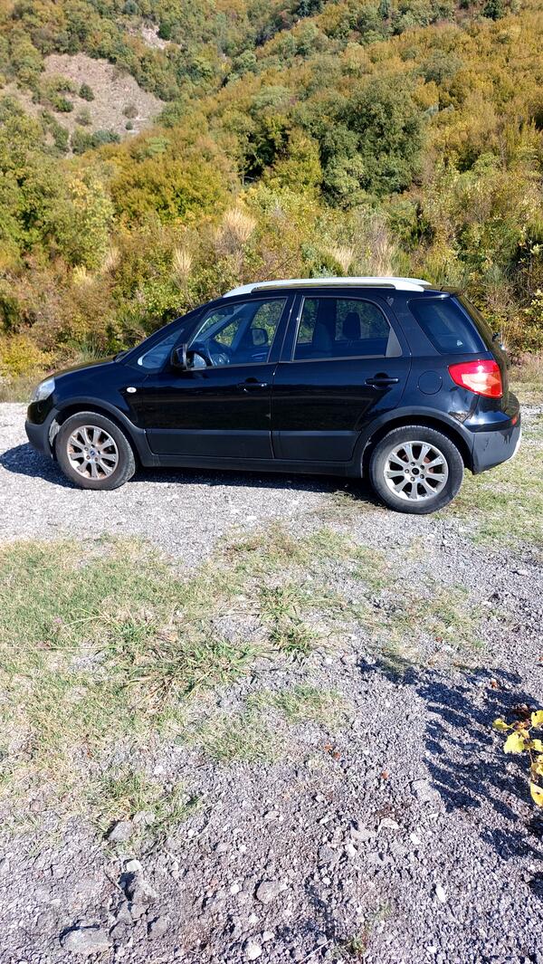 Fiat - Sedici - 1.6